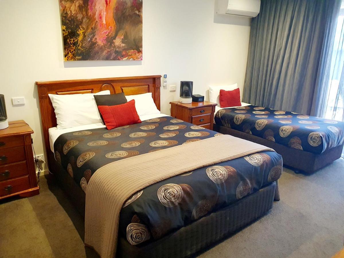 Addison Motor Inn Шеппартон Экстерьер фото